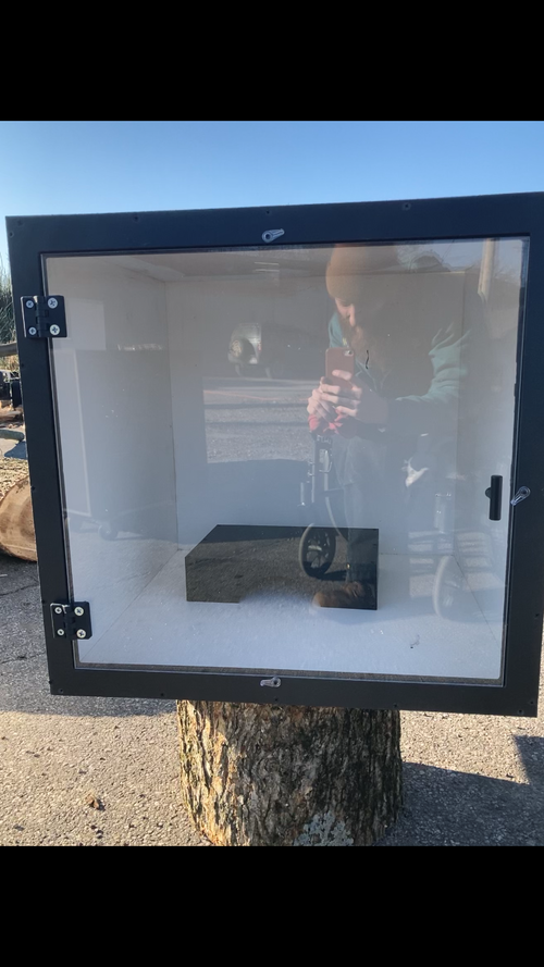 24 Series Arboreal Reptile Enclosure showcasing clear view and features on display.