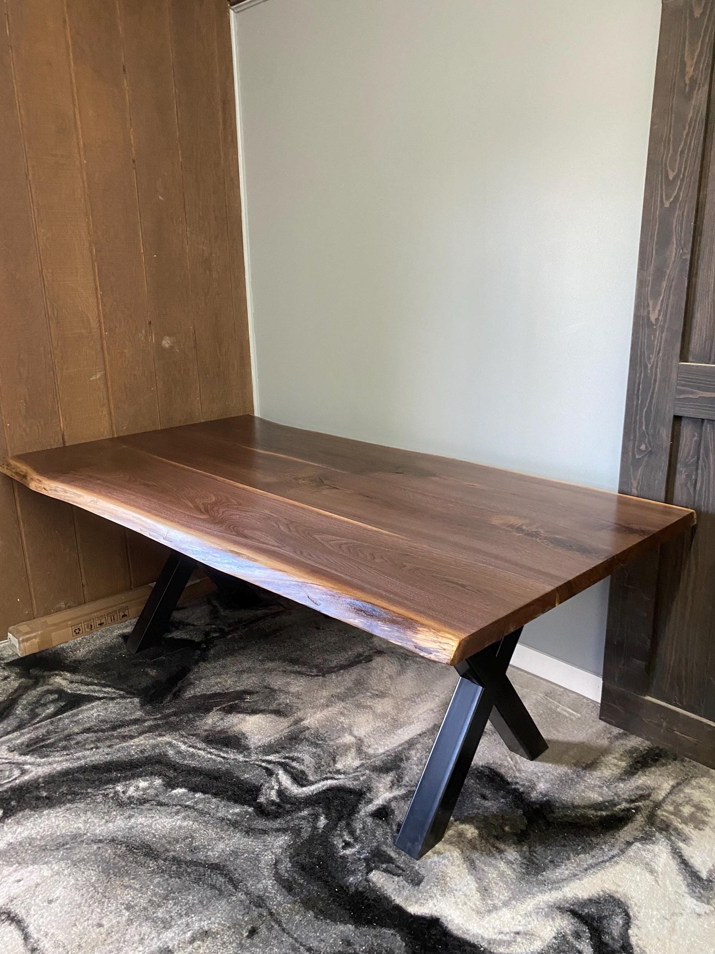 Handcrafted Live Edge Walnut Dining Table: Modern Rustic Furniture